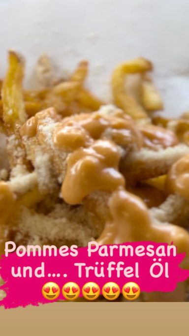 Pommes Parmesan mit Trüffelöl